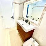 Luxury Sea Front Iv Apartament Playa Honda (Lanzarote)