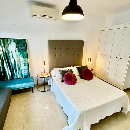 Luxury Sea Front Iv