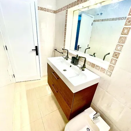 Luxury Sea Front Iv Apartament Playa Honda (Lanzarote)