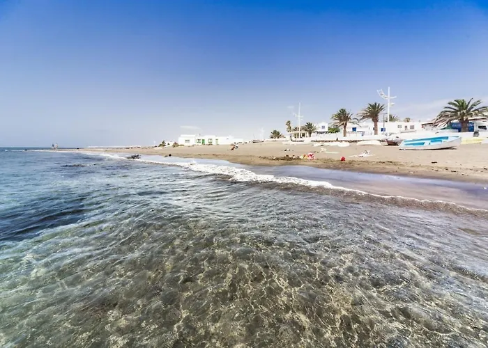 Luxury Sea Front Iv *