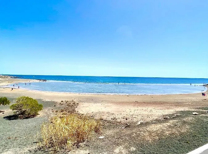 Luxury Sea Front Iv *